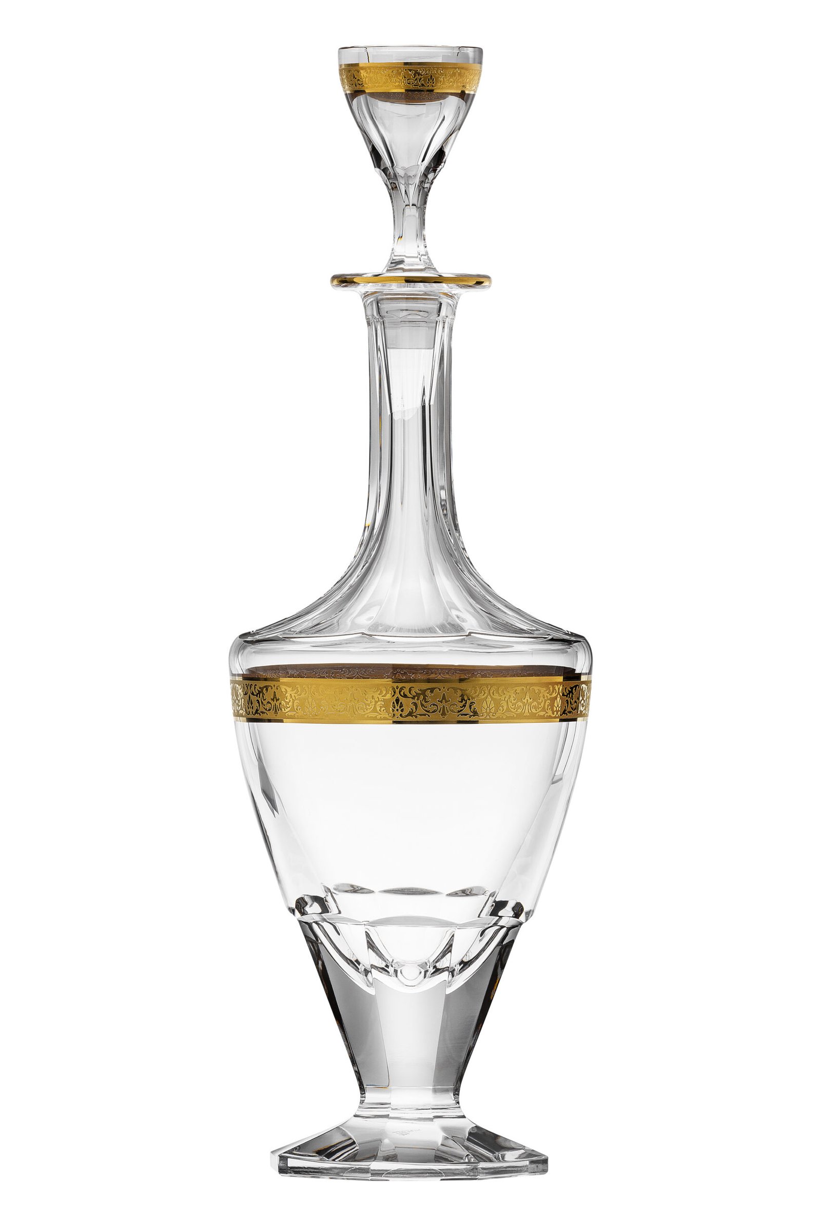 Carafe à décanter pour le vin en authentique cristal de bohême, ornée d'un bandeau en or 24 carats. Collection Copenhagen de la cristallerie Moser.