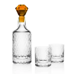 Authentique carafe à whisky en cristal de bohême taillé, accompagnée de ses 2 verres. Création de Moser, la plus prestigieuse cristallerie de Bohême. Collection Bonbon, couleur topaz.