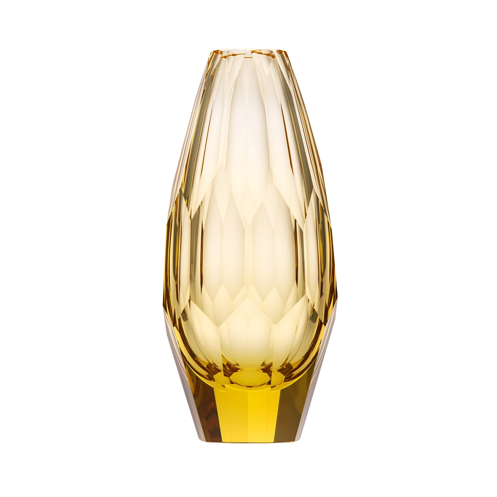 Vase 30cm, couleur eldor, en authentique cristal de bohême taillé main. Collection Cubism de Moser, la plus prestigieuse & réputée cristallerie de Bohême.