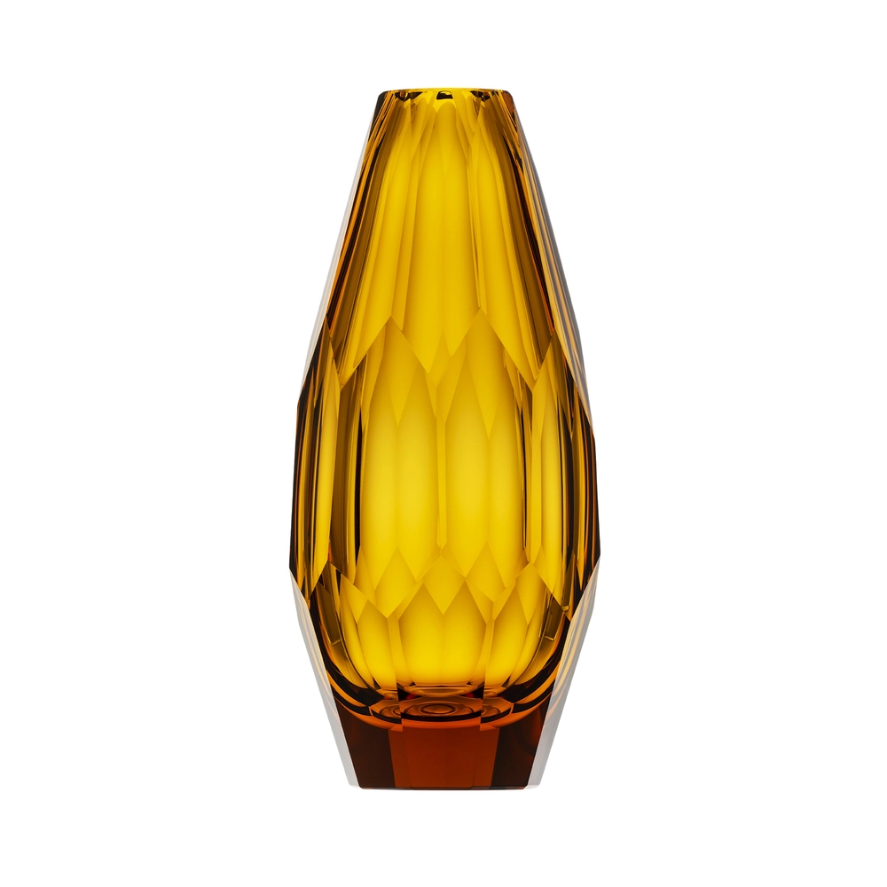 Vase 30cm, couleur topaz, en authentique cristal de bohême taillé main. Collection Cubism de Moser, la plus prestigieuse & réputée cristallerie de Bohême.
