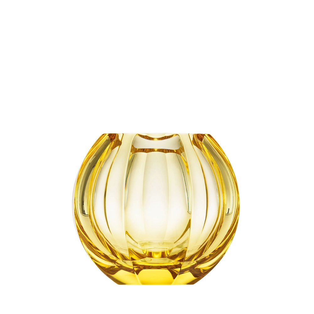 Vase Beauty 13cm, couleur eldor, en authentique cristal de bohême taillé main. Création de Moser, la plus prestigieuse & réputée cristallerie de Bohême.