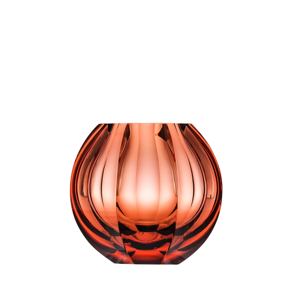 Vase Beauty 13cm, couleur rosalin, en authentique cristal de bohême taillé main. Création de Moser, la plus prestigieuse & réputée cristallerie de Bohême.