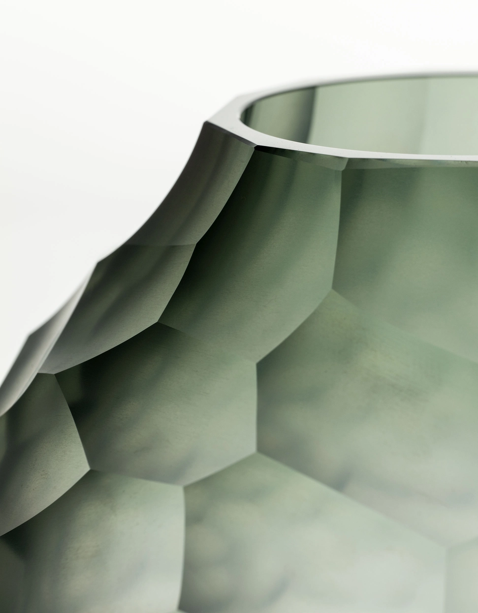Vase Dotty 25cm Vert Fumé en Cristal de Bohême - Moser – Image 3