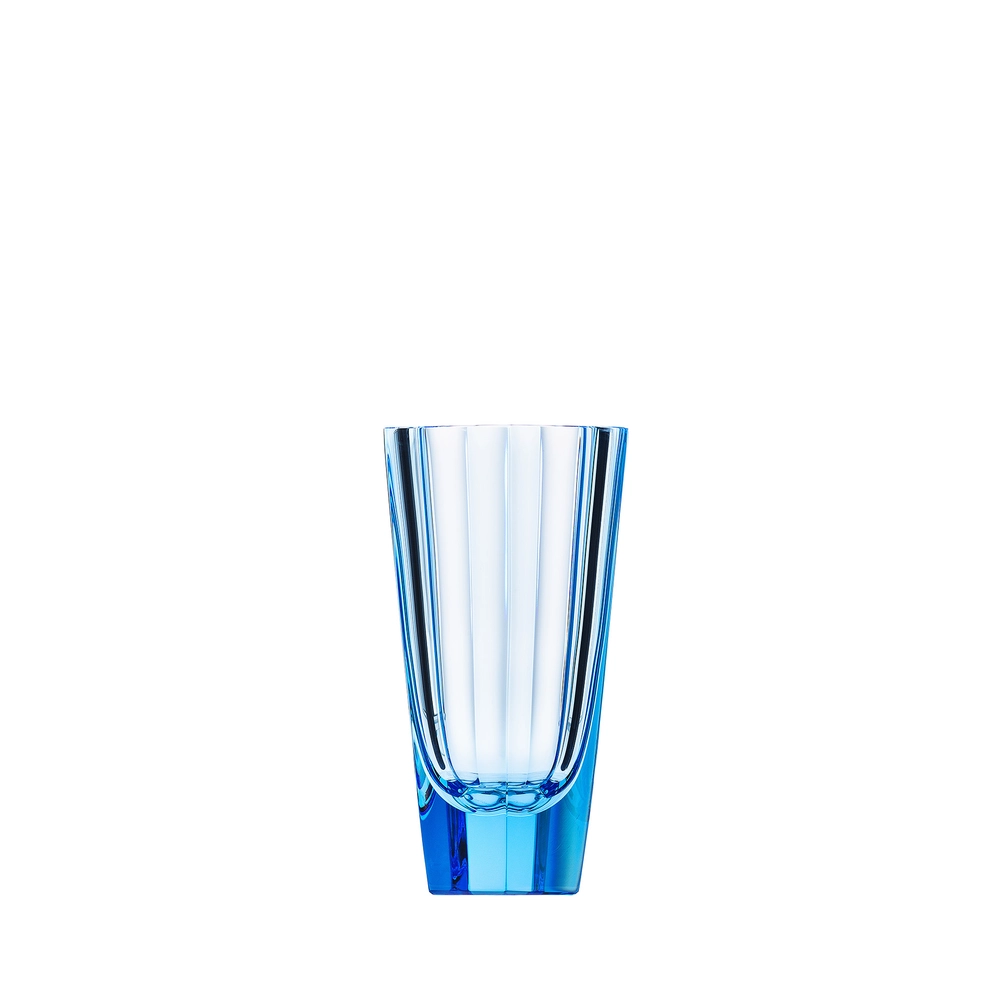 Vase Purity 11,5cm, couleur aigue marine, en authentique cristal de bohême taillé main. Création de Moser, la plus prestigieuse & réputée cristallerie de Bohême.