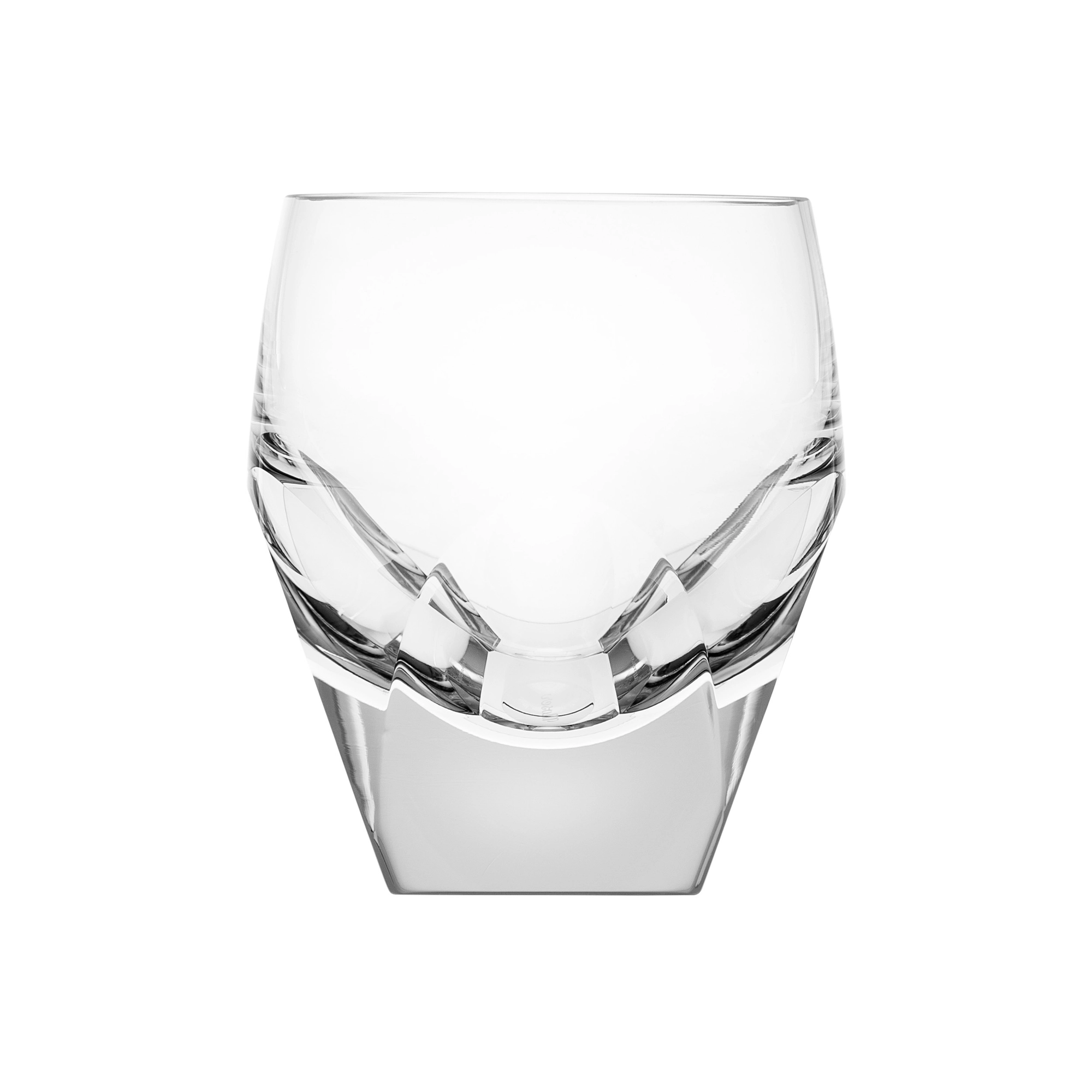 Verre à spiritueux 45ml en authentique cristal de bohême taillé main. Collection Bar de Moser, la plus prestigieuse & réputée cristallerie de Bohême.