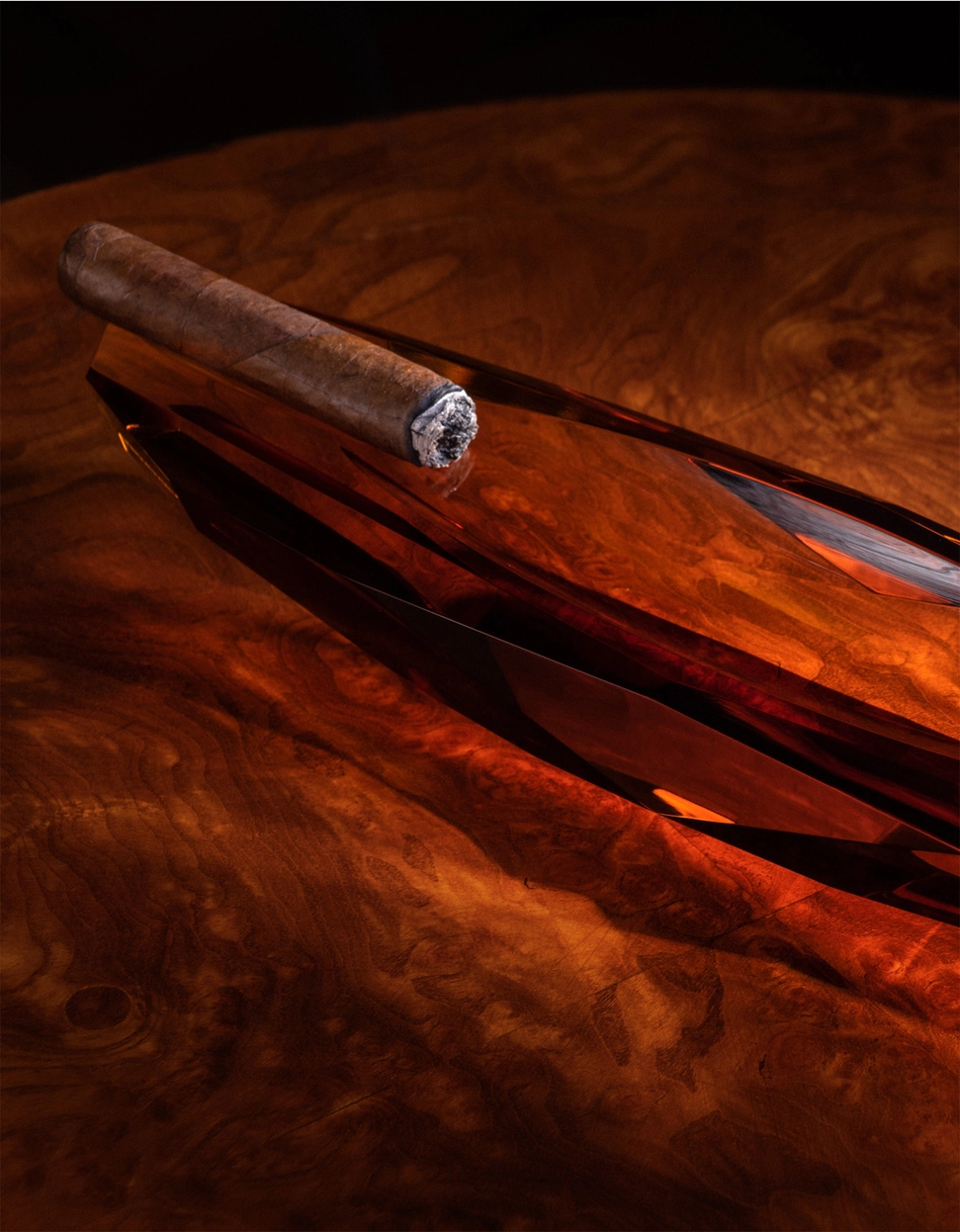 Cendrier à Cigare La Topas en Cristal de Bohême Taillé - Moser – Image 2