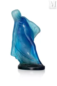 Statuette en pâte de verre "Tanagra" d'Amalric Walker.